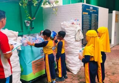 Halal Bihalal Unik MINU KH Mukmin Sidoarjo: Sedekah Sampah Lebaran Jadi Gerakan Kebaikan