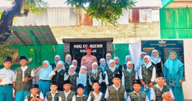 Kader Penegak Disiplin MINU KH. Mukmin Sidoarjo Ikuti Pembinaan Bersama Polda Jatim