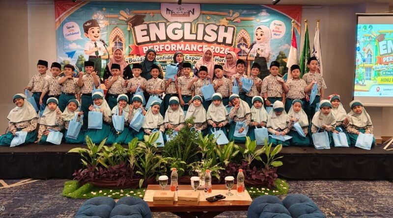 Bangun Generasi Global, MINU KH. Mukmin Gelar English Performance Bersama Wali Murid (Kelas Bilingual 1 Al Khawarizmi dan 2 Al Faraby)