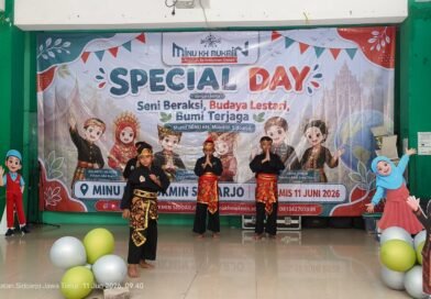 Belajar Budaya Sambil Berkarya, Special Day MINU KH. Mukmin Hadirkan Pentas Ekstrakurikuler dan Stan Budaya Nusantara